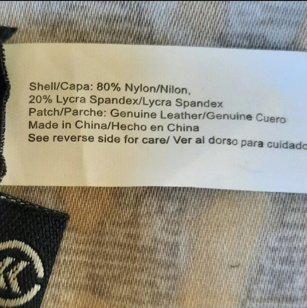 Women's stretch spandex black NWOT gloves. - Picture 8 of 9